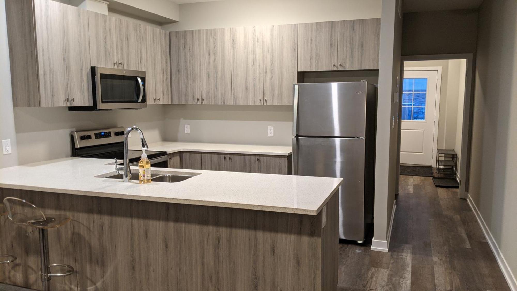 Boardwalk Homes - Executive Townhomes 키치너 외부 사진