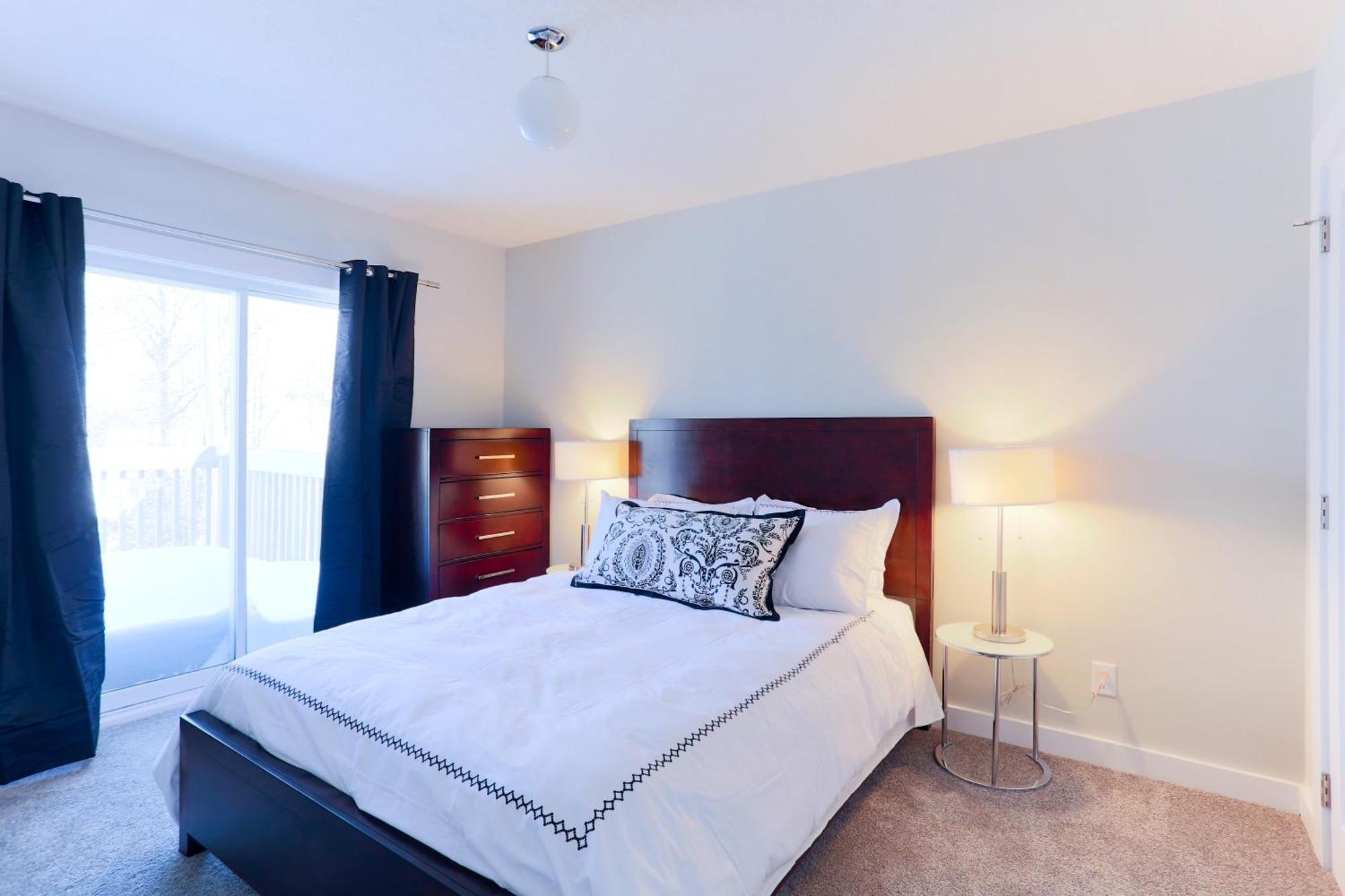 Boardwalk Homes - Executive Townhomes 키치너 외부 사진