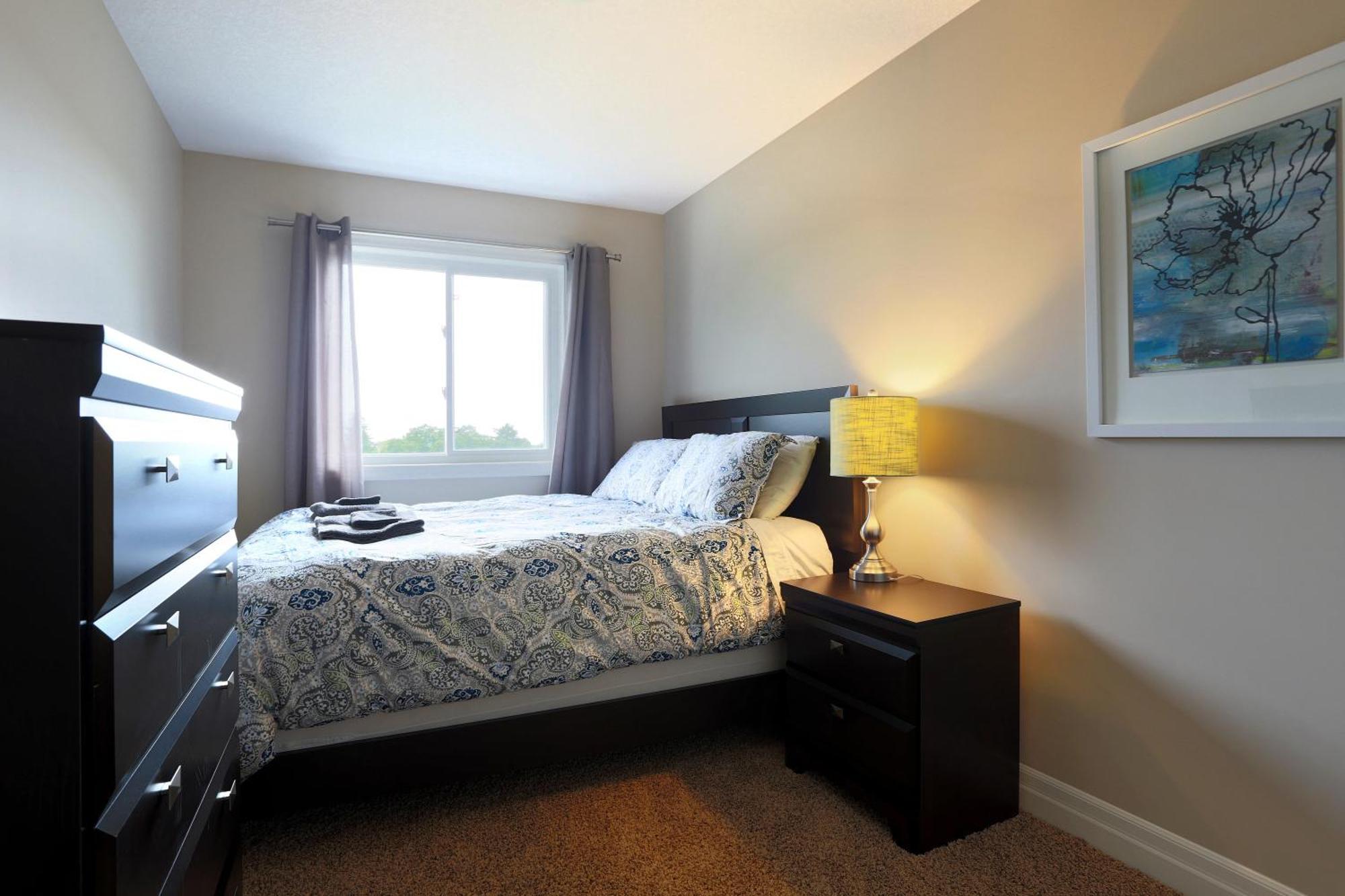 Boardwalk Homes - Executive Townhomes 키치너 외부 사진