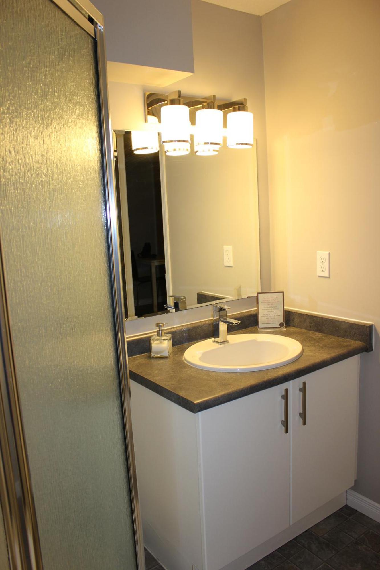 Boardwalk Homes - Executive Townhomes 키치너 외부 사진