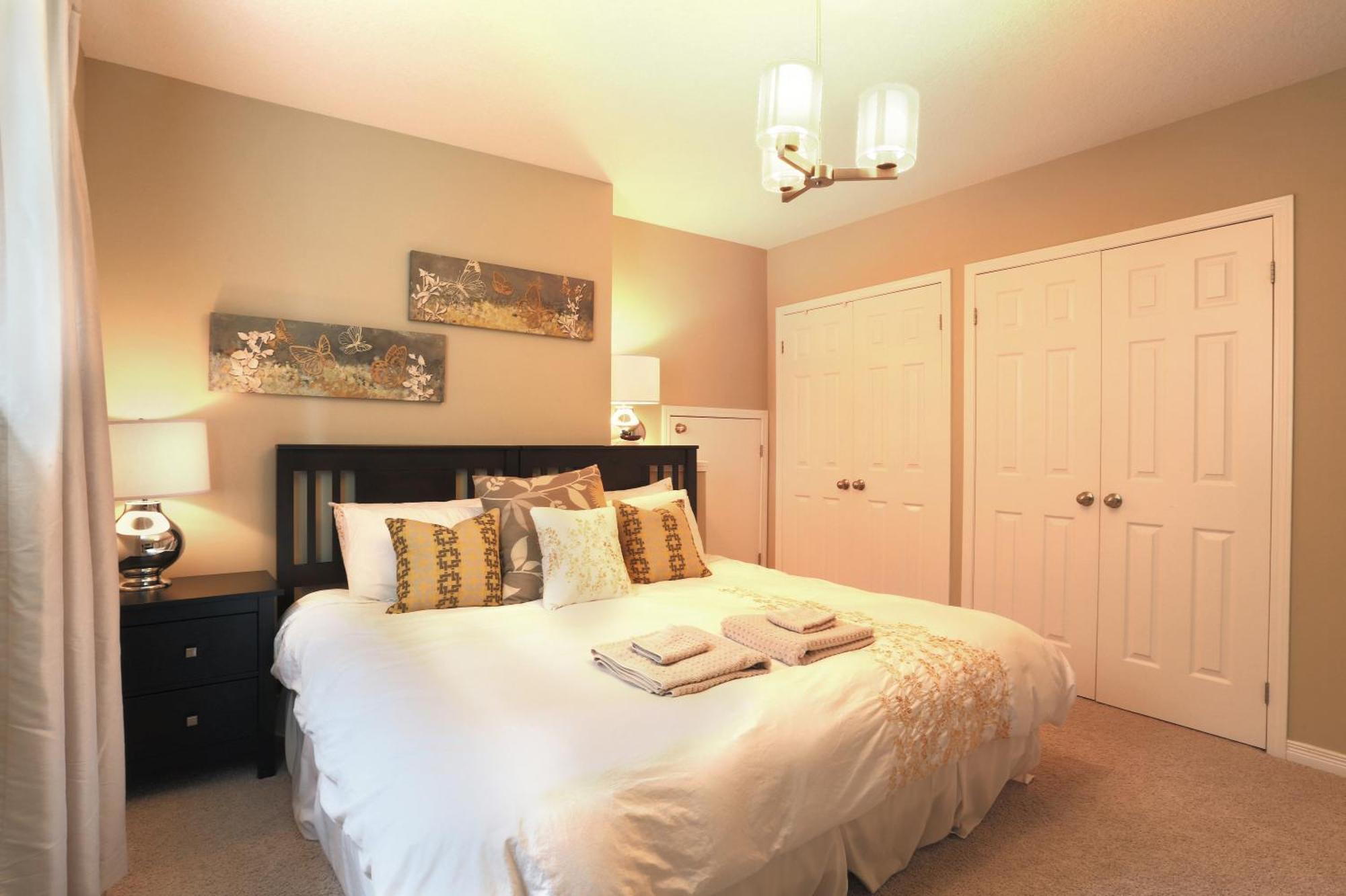Boardwalk Homes - Executive Townhomes 키치너 외부 사진