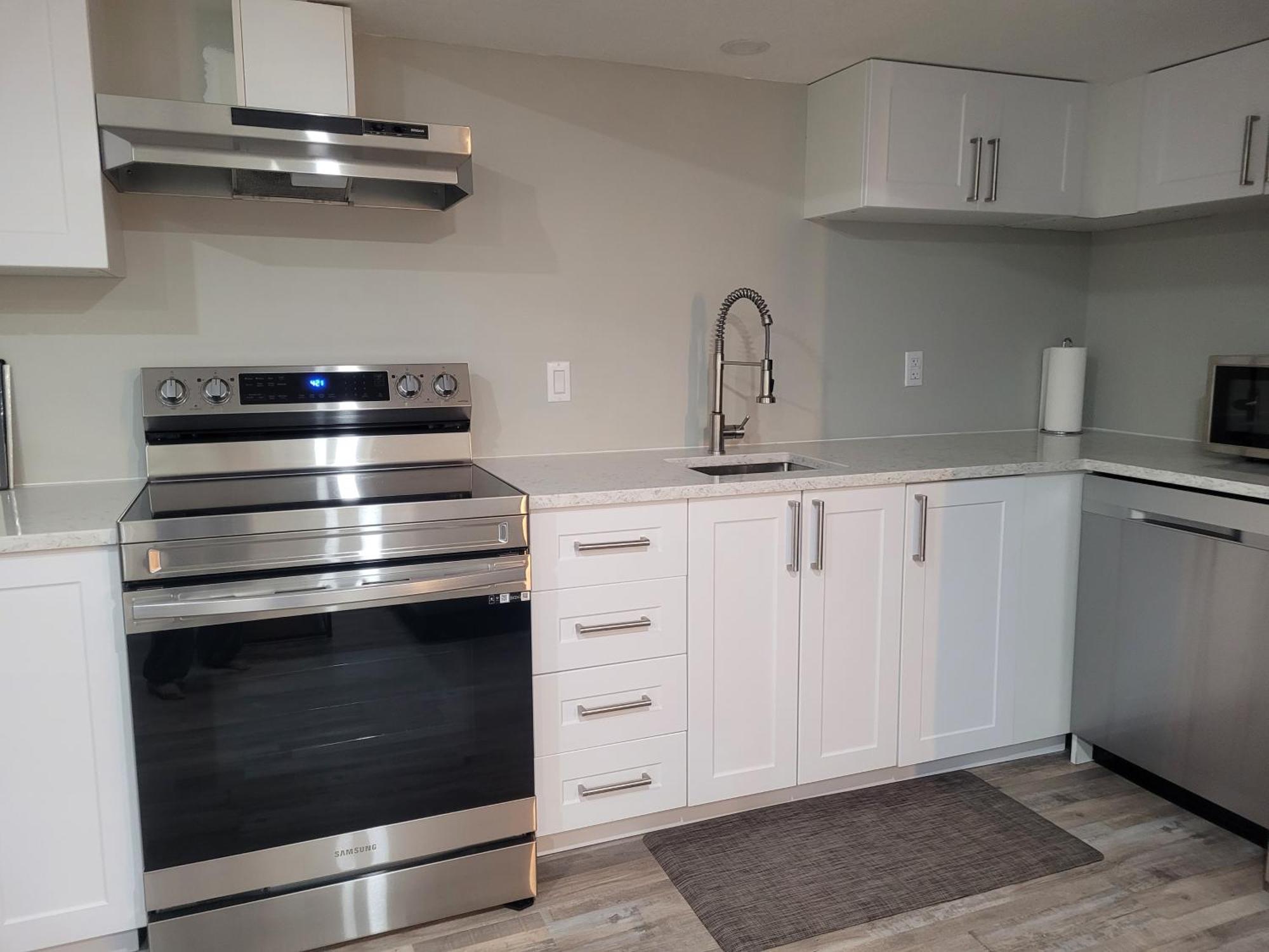 Boardwalk Homes - Executive Townhomes 키치너 외부 사진