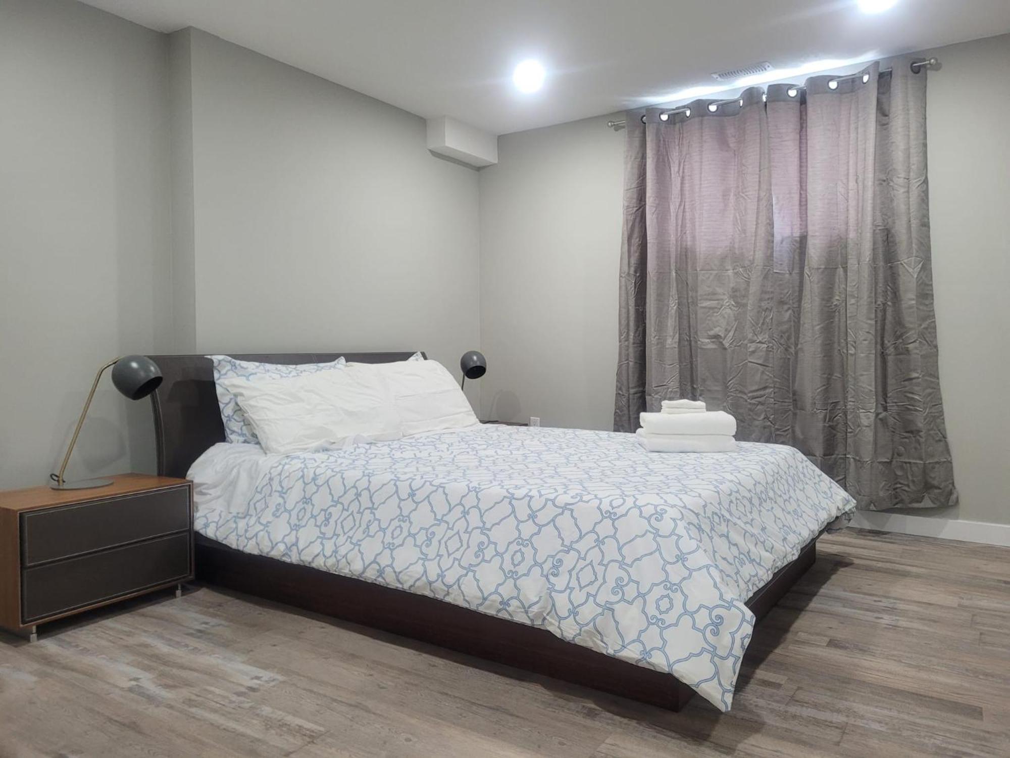 Boardwalk Homes - Executive Townhomes 키치너 외부 사진